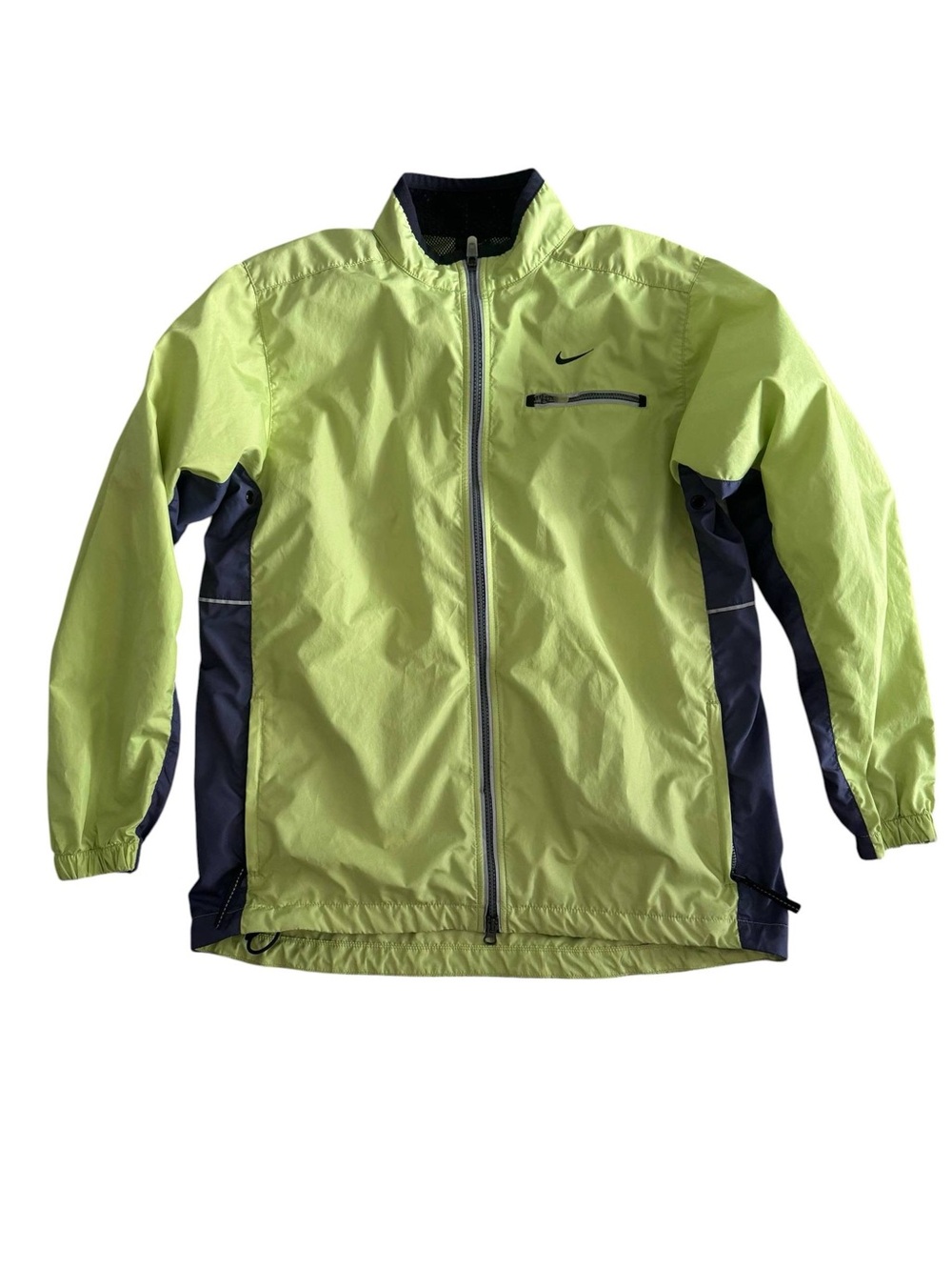 Nike Team Windrunner Training Jacket
Hooded Windbreaker M Size (36)
